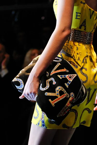 Look 72